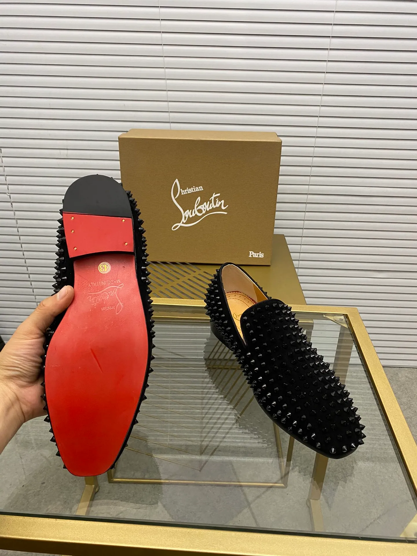 Made to order. Ex-factory price 500. christian louboutin (CL red sole shoes) counter series, casual sneakers for couples 📢 📢 📢 Exclusive hot style release 🎈🎈💪 Movable latex feet 👻 Finished outsole line [Proud] 😝Female 35-40# Male 38#-46, global supply😝 [Top version]: Original imported genuine leather upper, top original leather lining, original molded TPU outsole, original 1:1 detail processing, original shoe last,